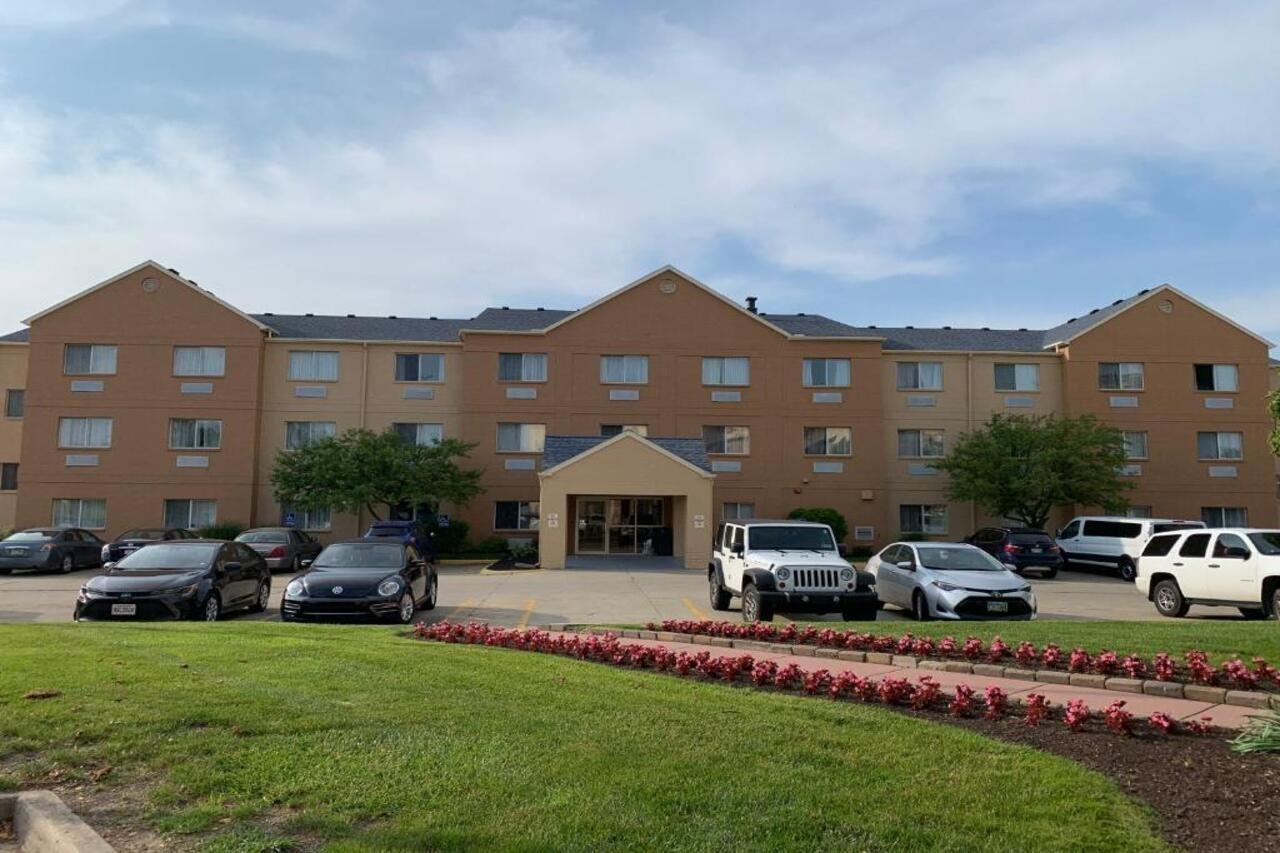 Clarion Inn Fairborn - Dayton Near Wright Patterson Exterior photo