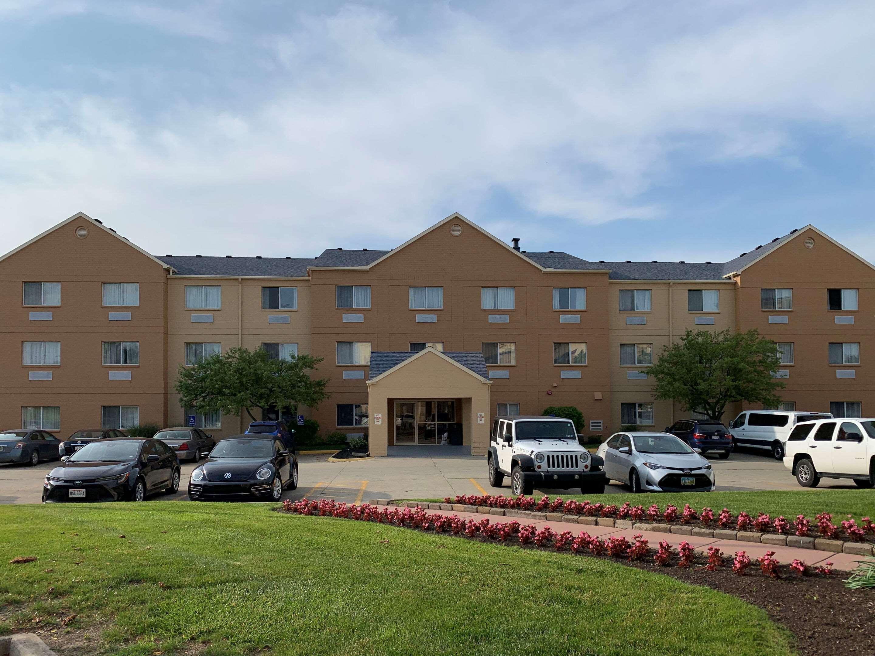 Clarion Inn Near Wright Patterson - Dayton Fairborn Exterior photo